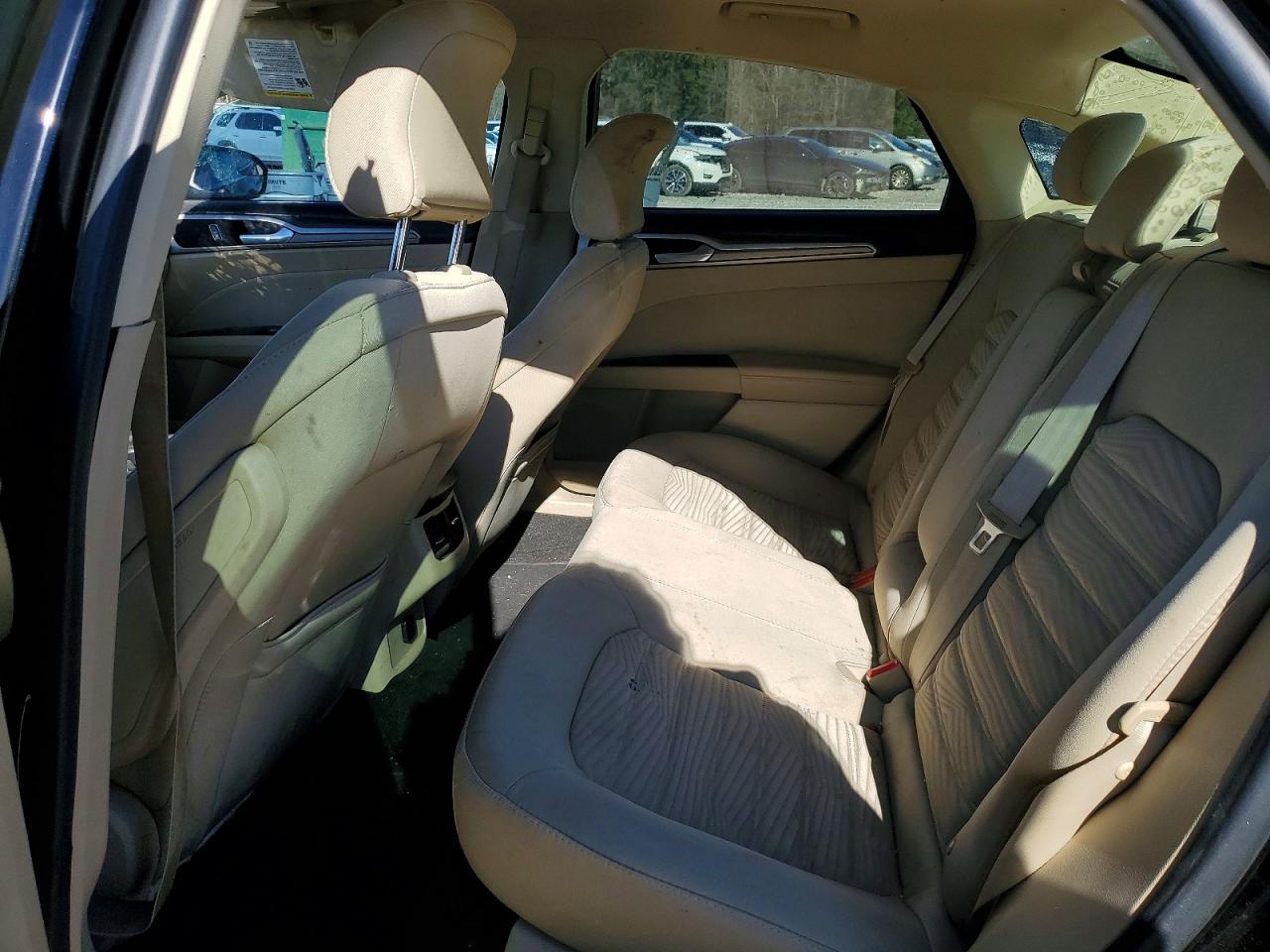 2016 FORD FUSION SE photo 10