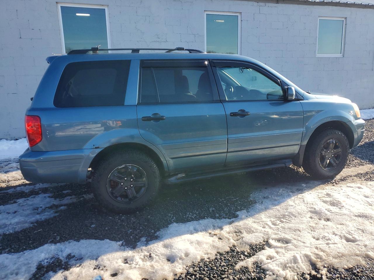 2005 HONDA PILOT EX photo 3