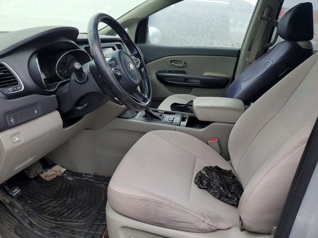 2017 KIA SEDONA photo 13