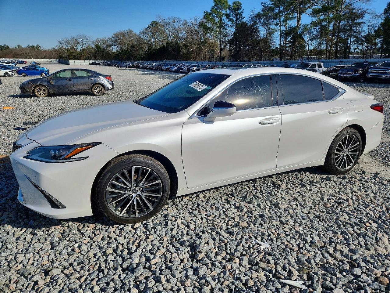 2025 LEXUS ES