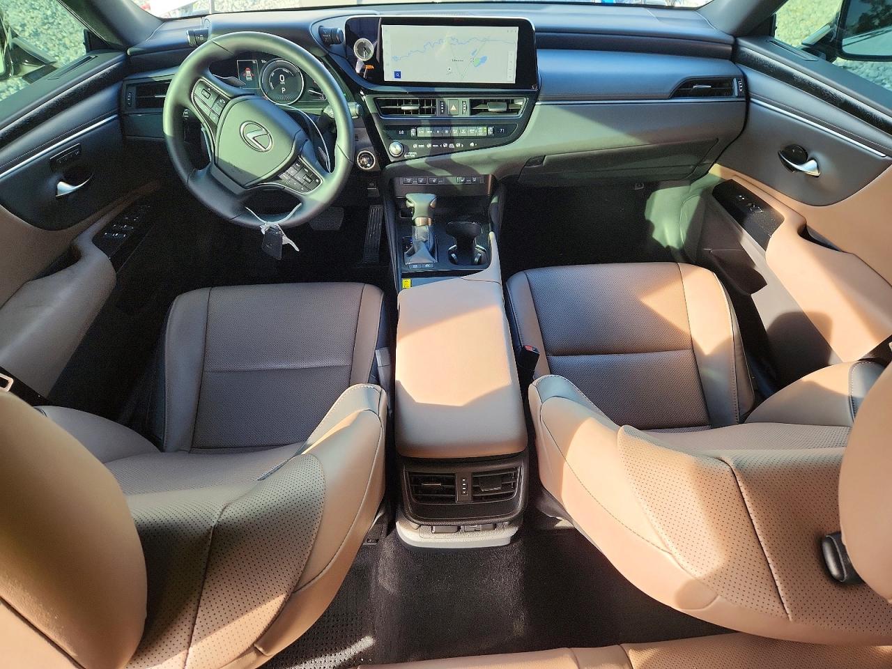 2025 LEXUS ES 300H BASE photo 8