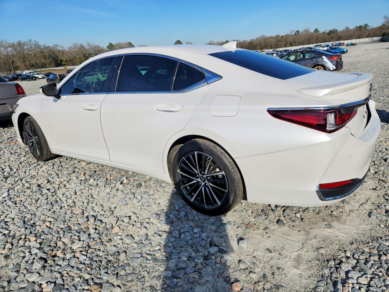2025 LEXUS ES 300H BASE photo 2