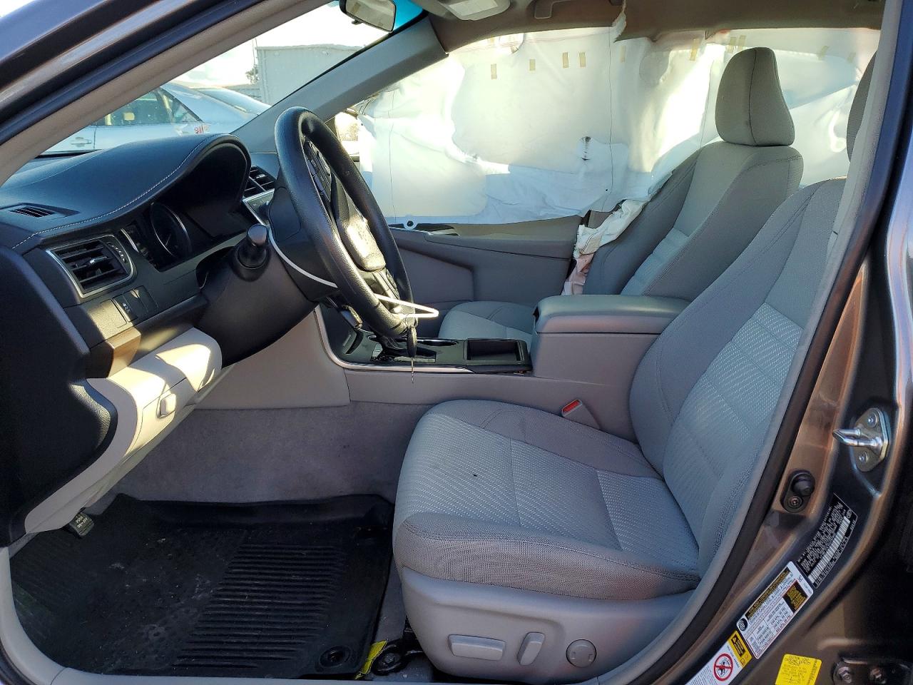 2017 TOYOTA CAMRY LE photo 7