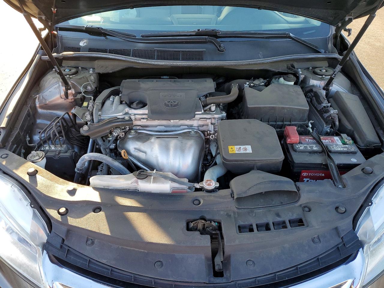 2017 TOYOTA CAMRY LE photo 11