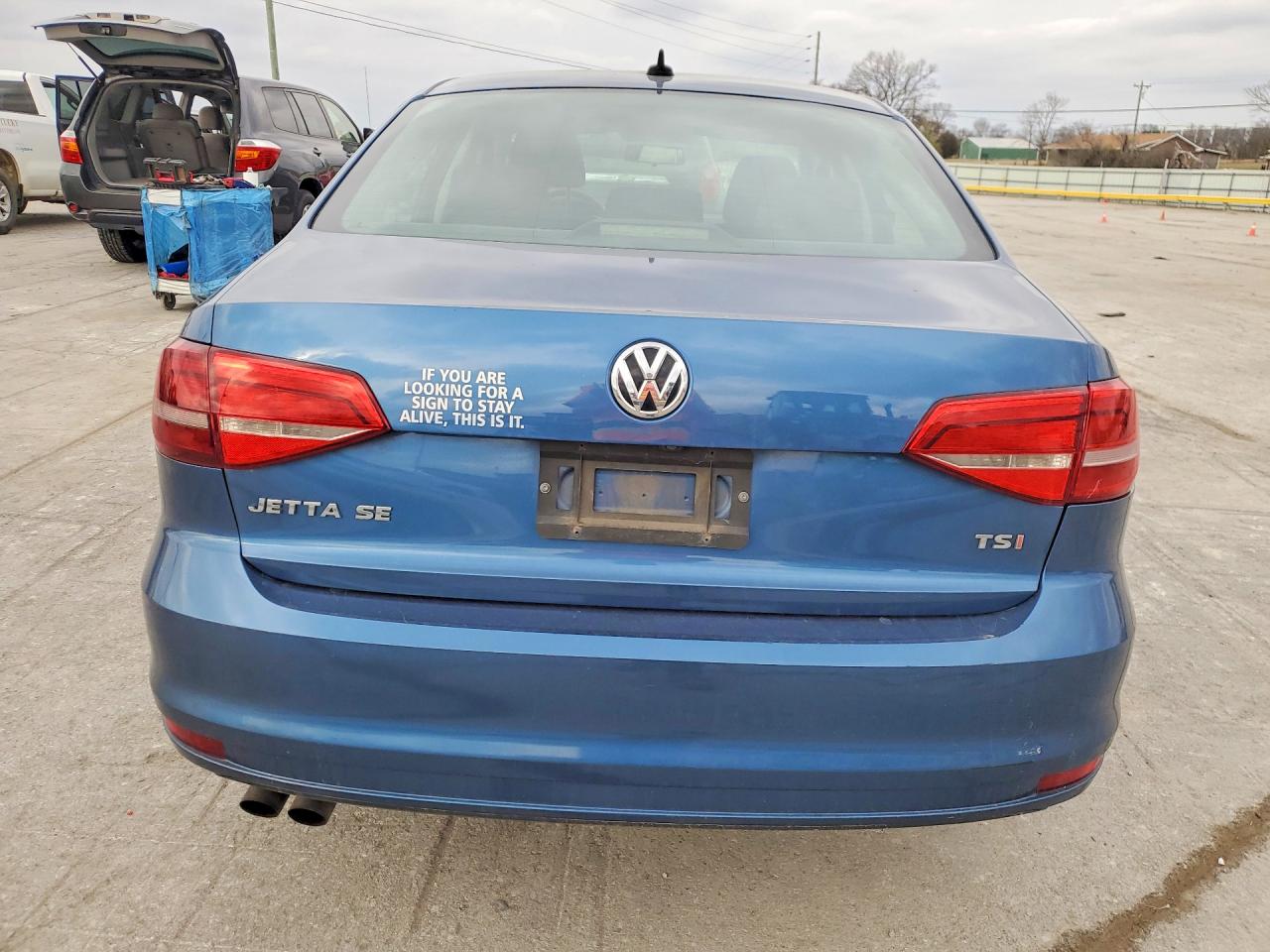 2016 VOLKSWAGEN JETTA SE photo 6