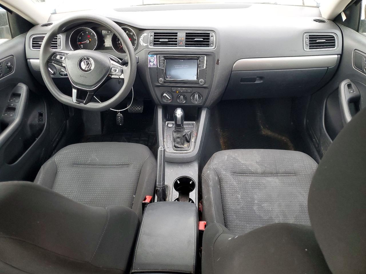 2016 VOLKSWAGEN JETTA SE photo 8