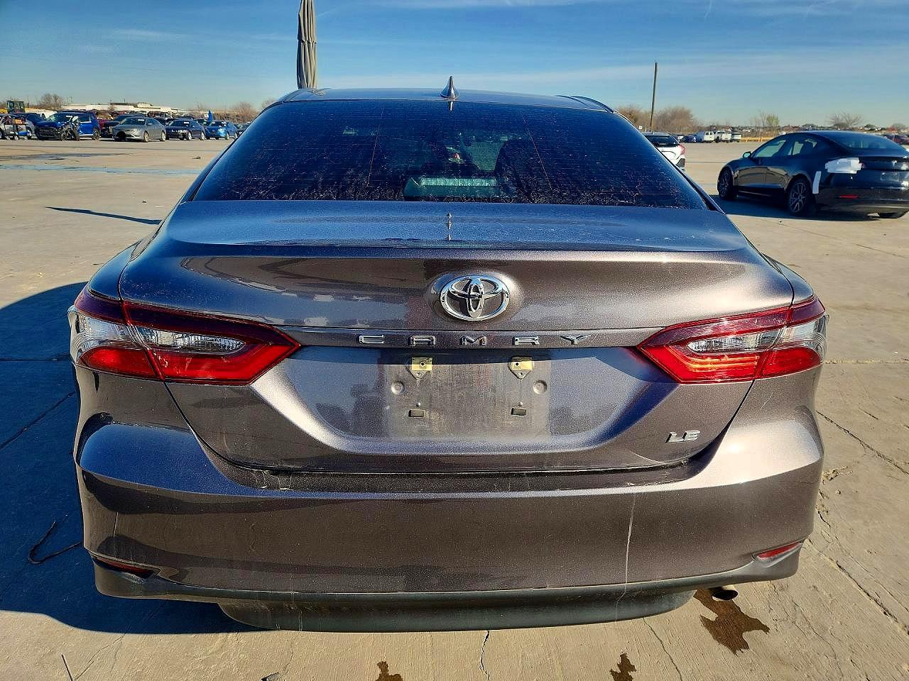 2023 TOYOTA CAMRY LE photo 11