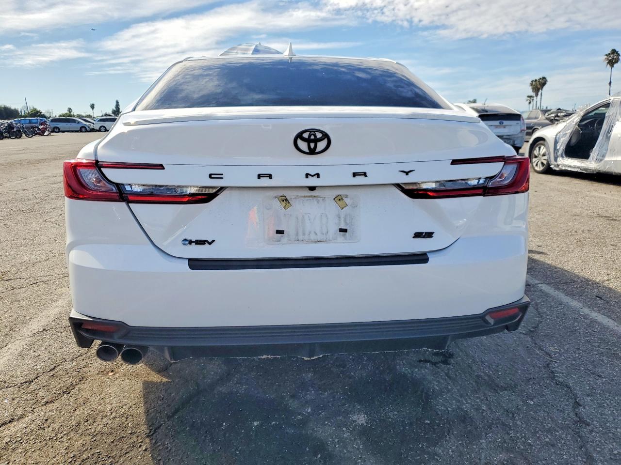 2025 TOYOTA CAMRY SE photo 11