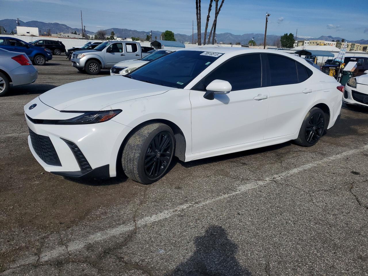 2025 TOYOTA CAMRY