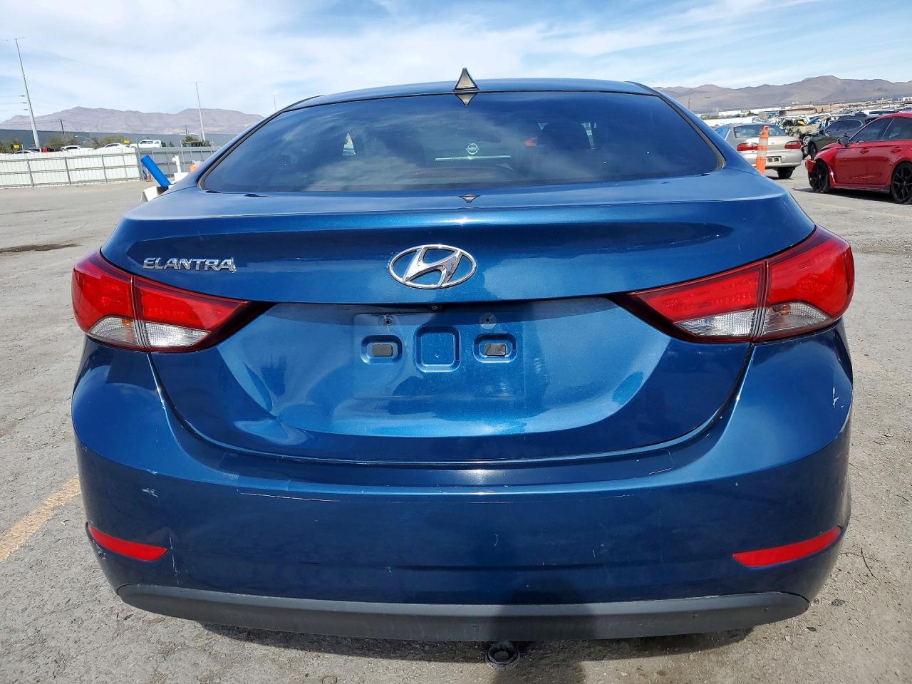 2016 HYUNDAI ELANTRA VALUE EDITION photo 6