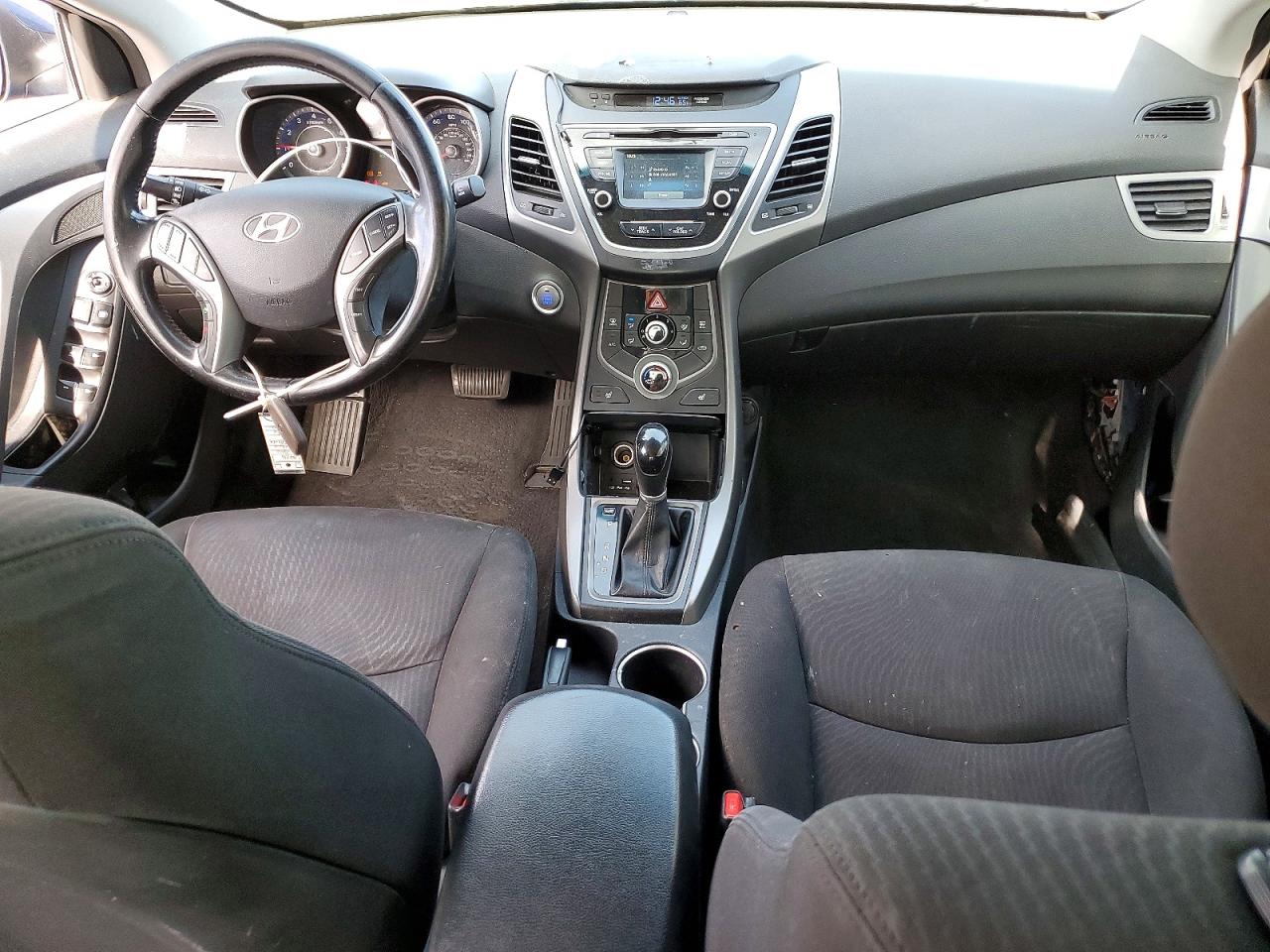 2016 HYUNDAI ELANTRA VALUE EDITION photo 8