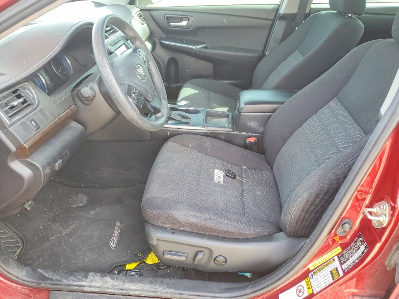 2017 TOYOTA CAMRY LE photo 7