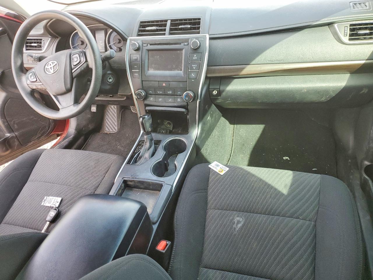 2017 TOYOTA CAMRY LE photo 8