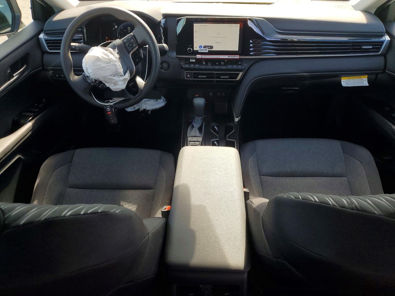 2026 TOYOTA CAMRY LE photo 8