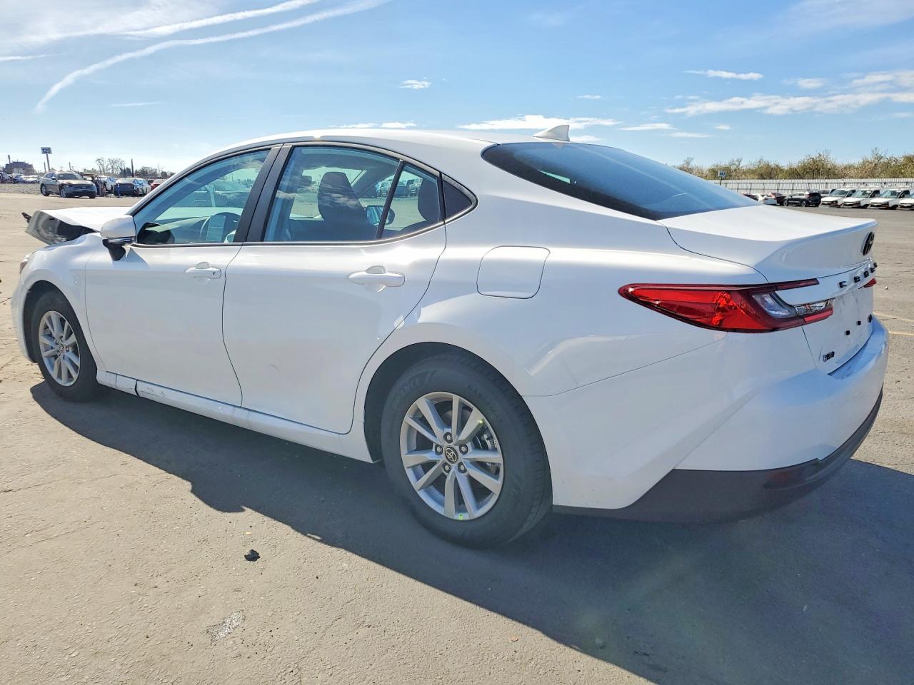 2026 TOYOTA CAMRY LE photo 2