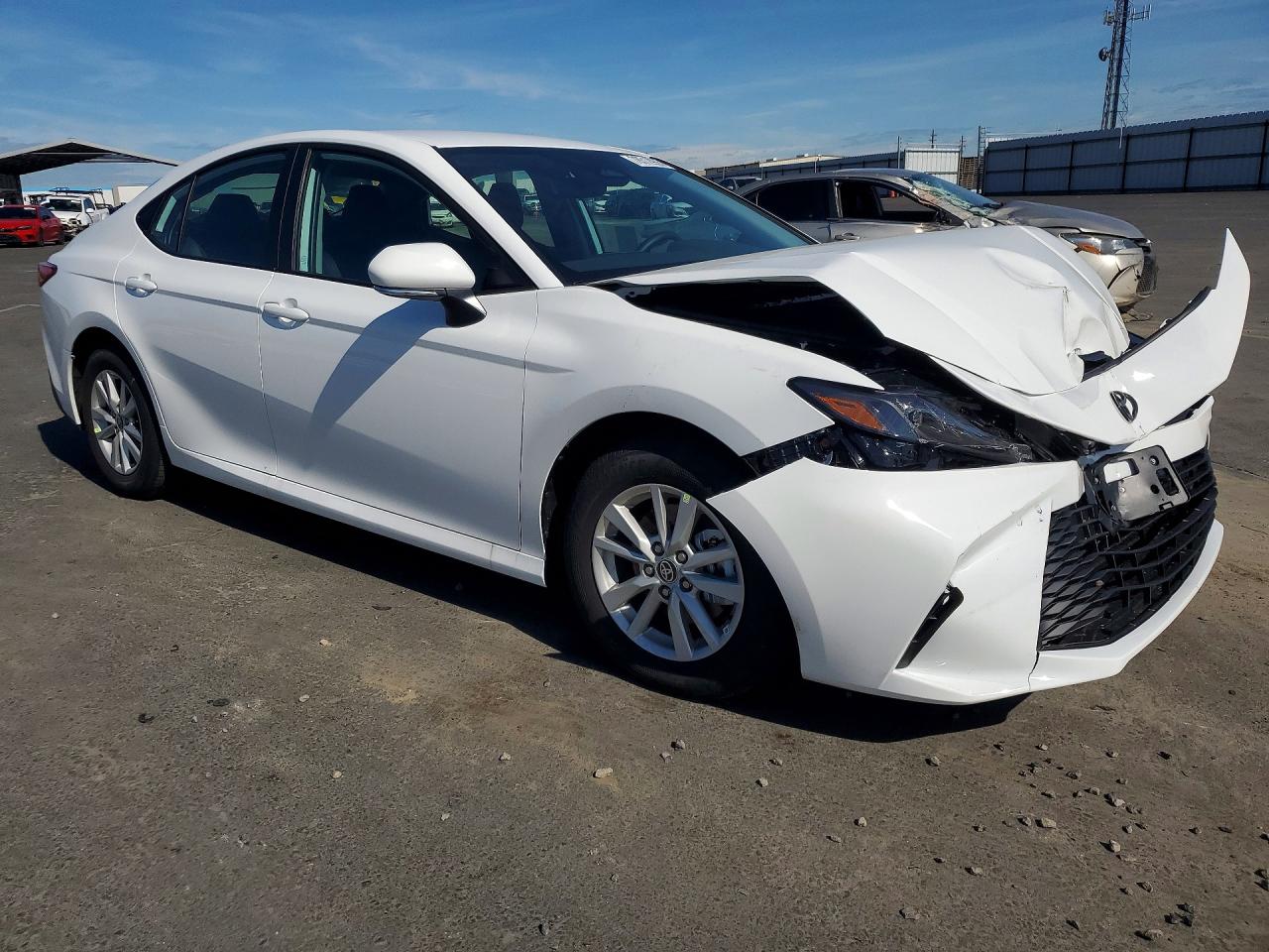 2026 TOYOTA CAMRY LE photo 4
