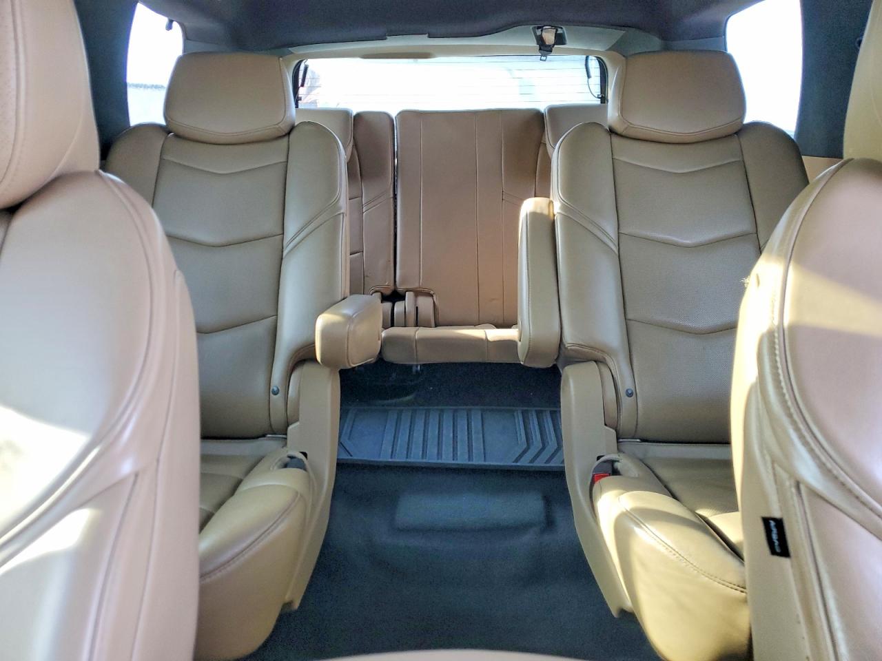 2019 CADILLAC ESCALADE PLATINUM photo 28