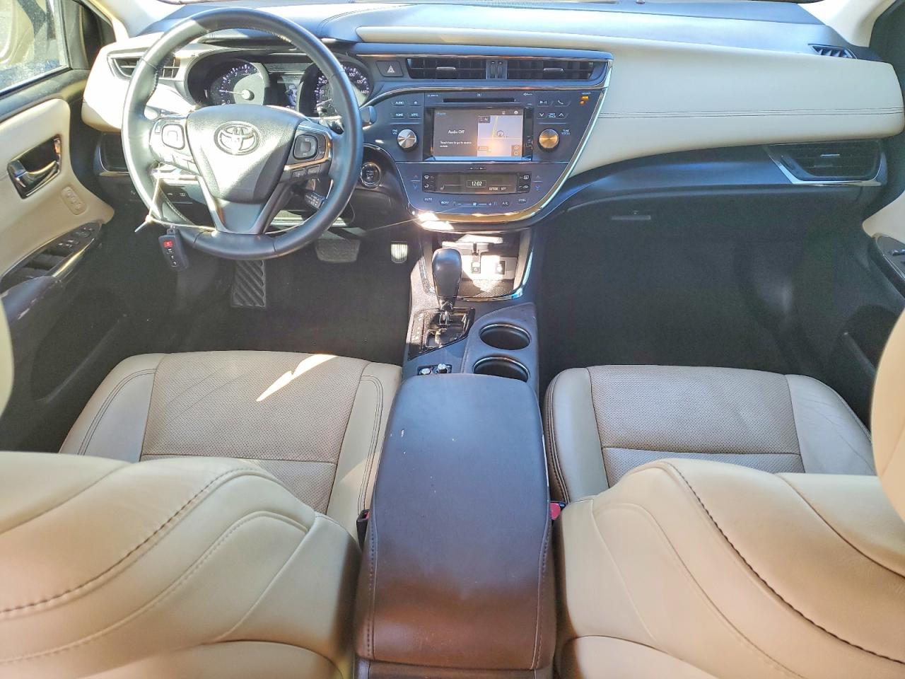 2016 TOYOTA AVALON LIMITED photo 15
