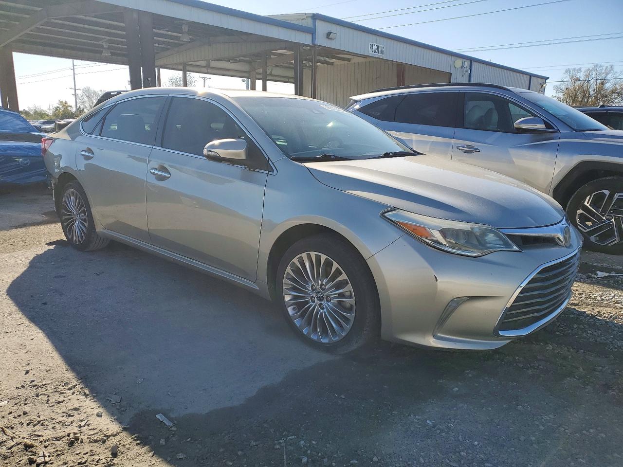 2016 TOYOTA AVALON LIMITED photo 7