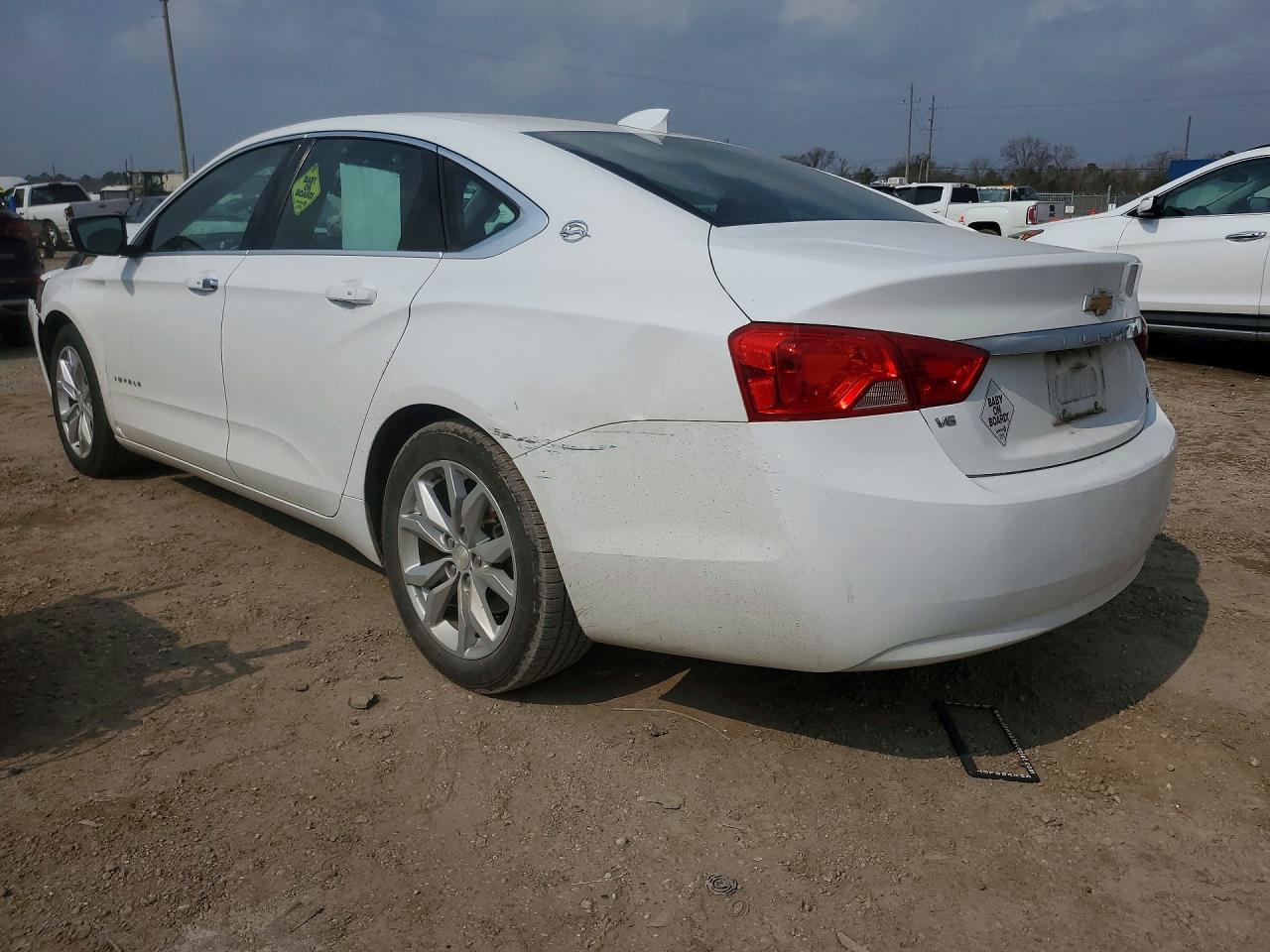 2018 CHEVROLET IMPALA LT photo 2