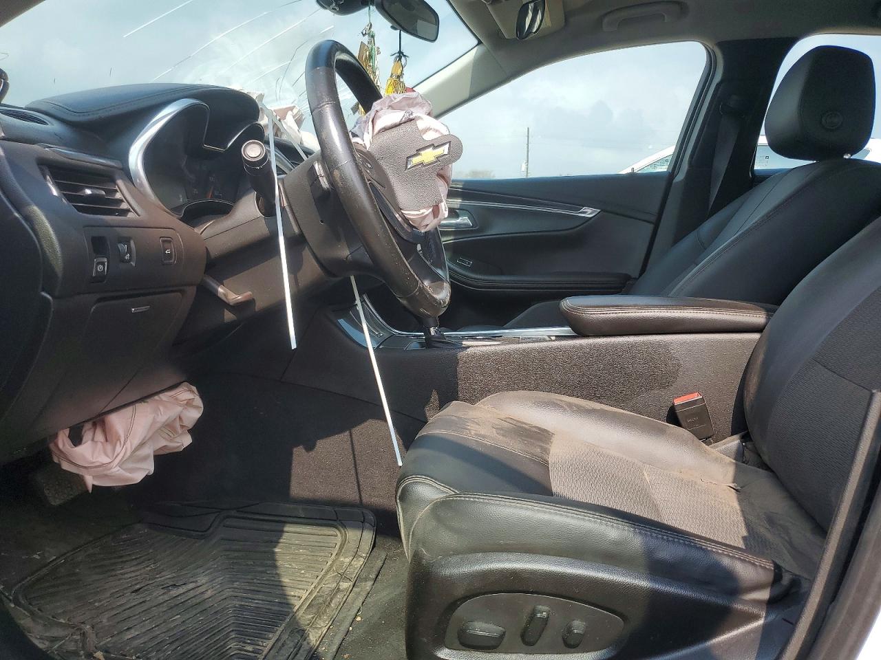 2018 CHEVROLET IMPALA LT photo 7