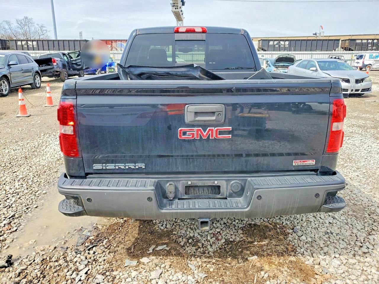 2015 GMC SIERRA K1500 SLE photo 11