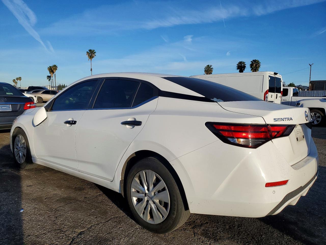 2022 NISSAN SENTRA S photo 3