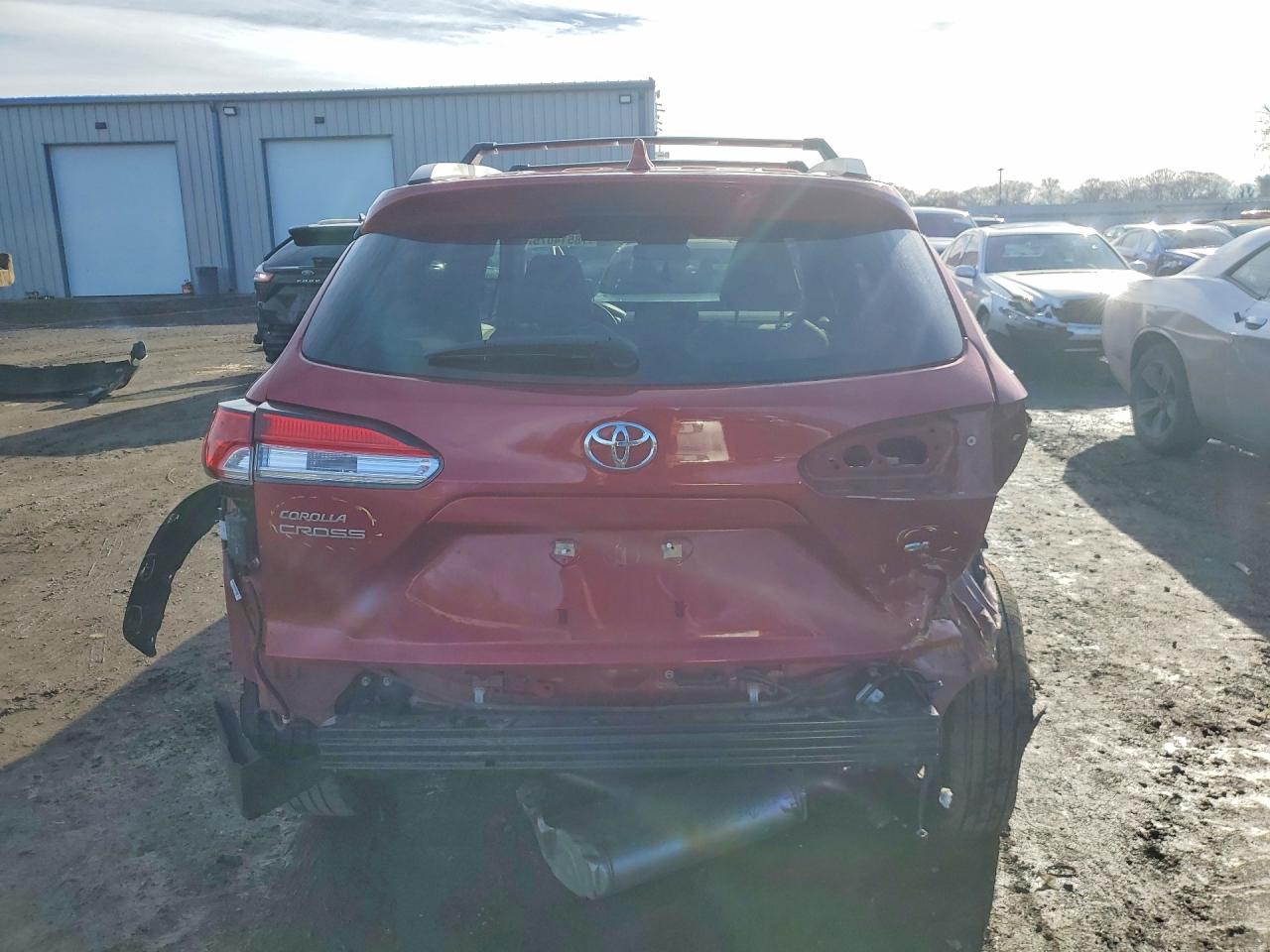 2023 TOYOTA COROLLA CROSS LE photo 6