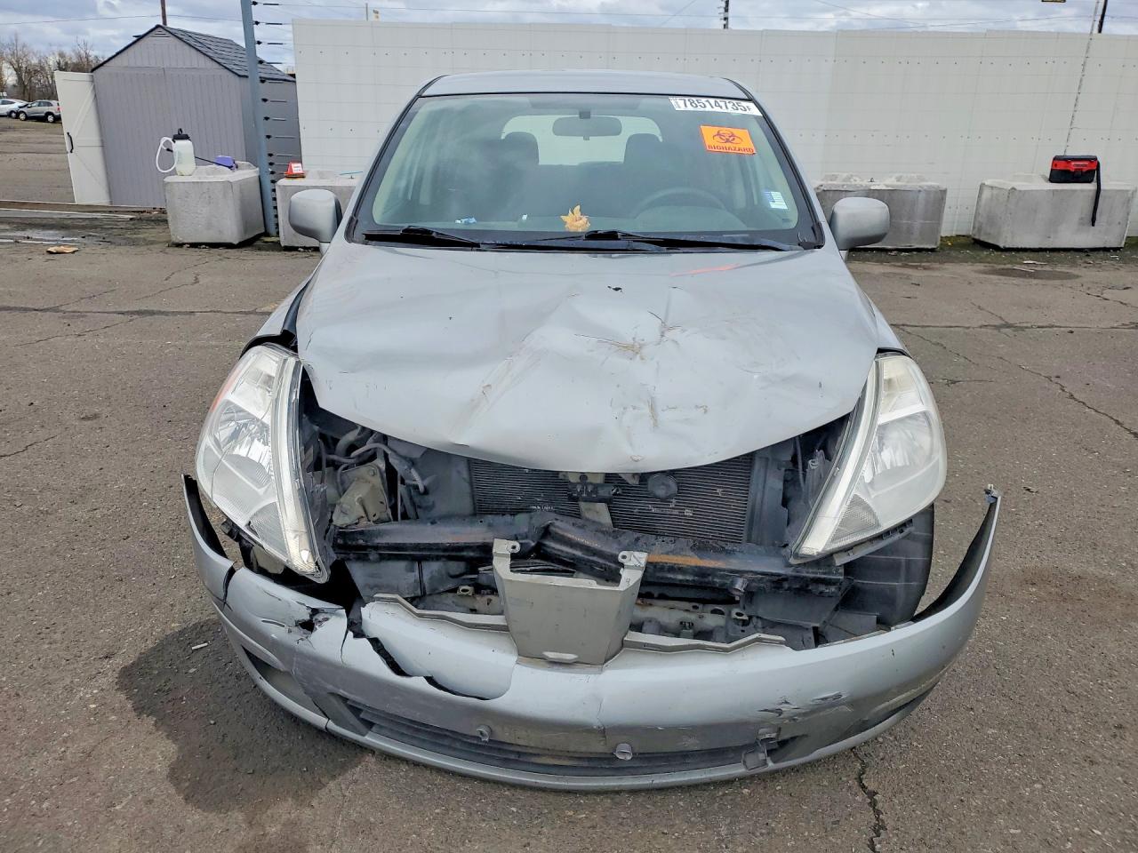 2011 NISSAN VERSA photo 9