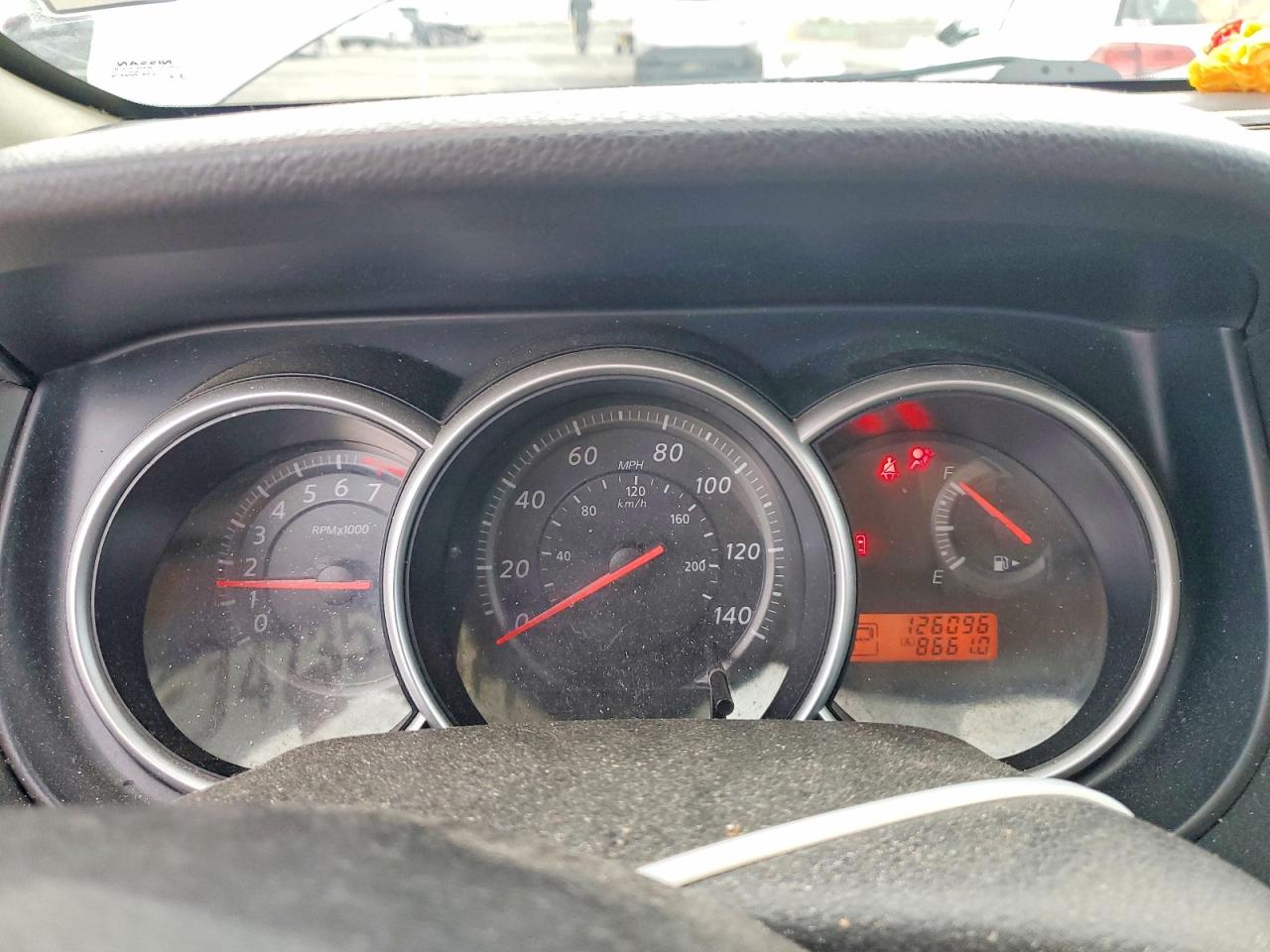 2011 NISSAN VERSA photo 17