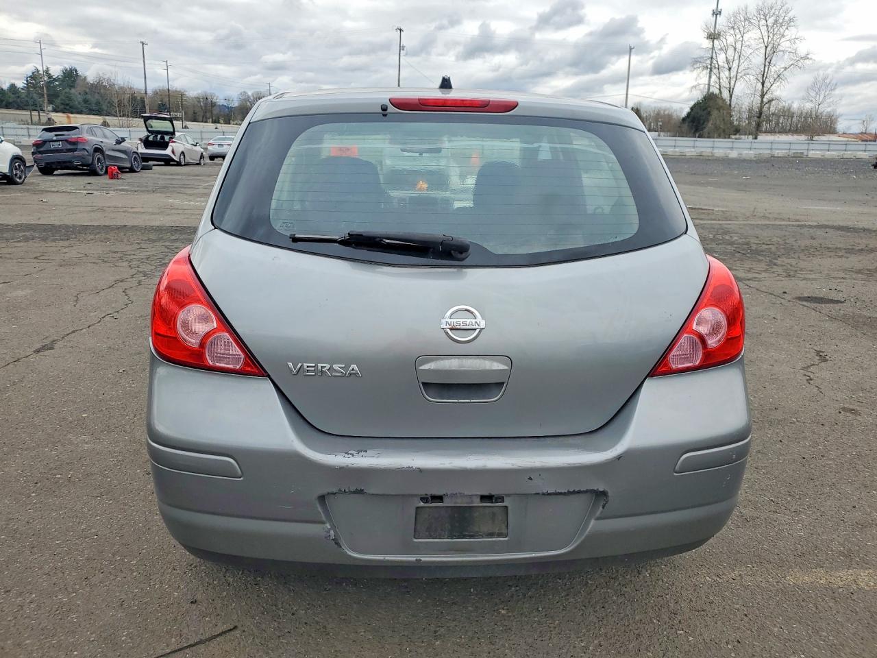 2011 NISSAN VERSA photo 11