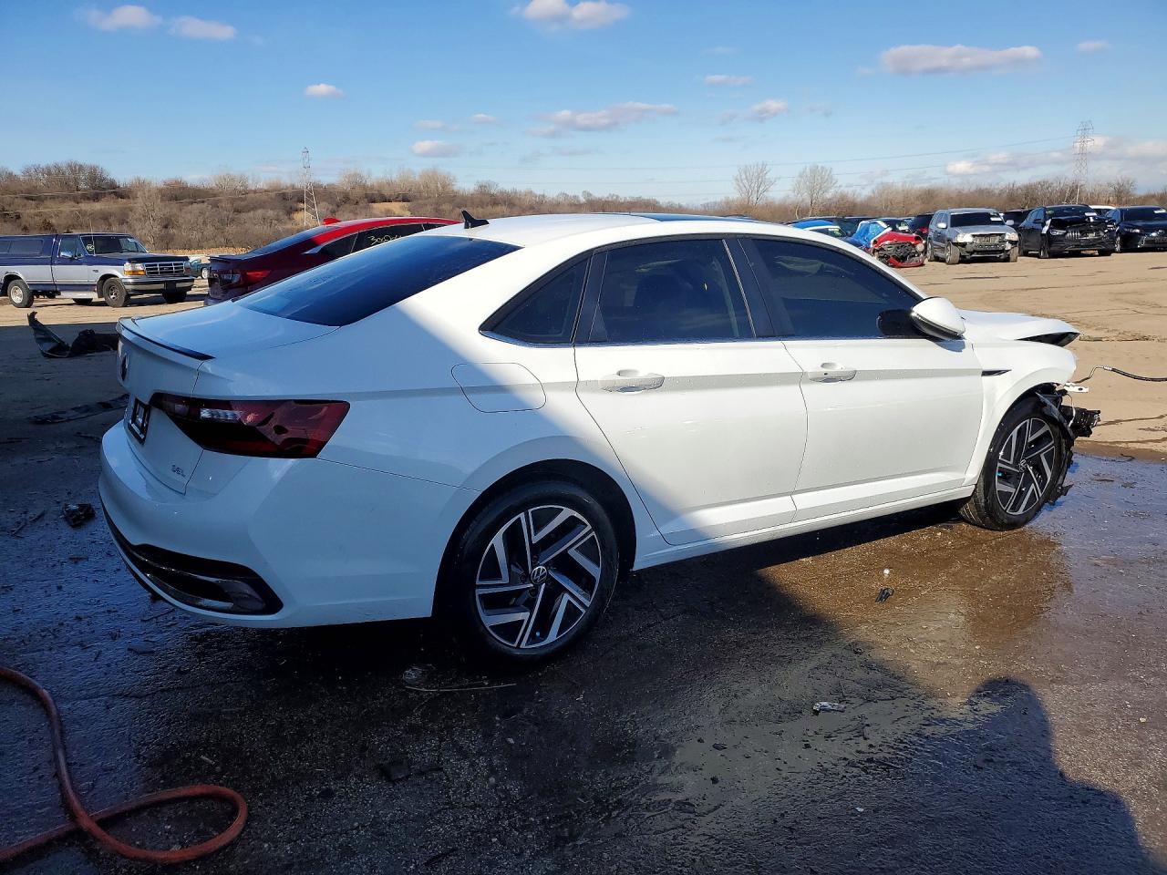 2024 VOLKSWAGEN JETTA SEL photo 3