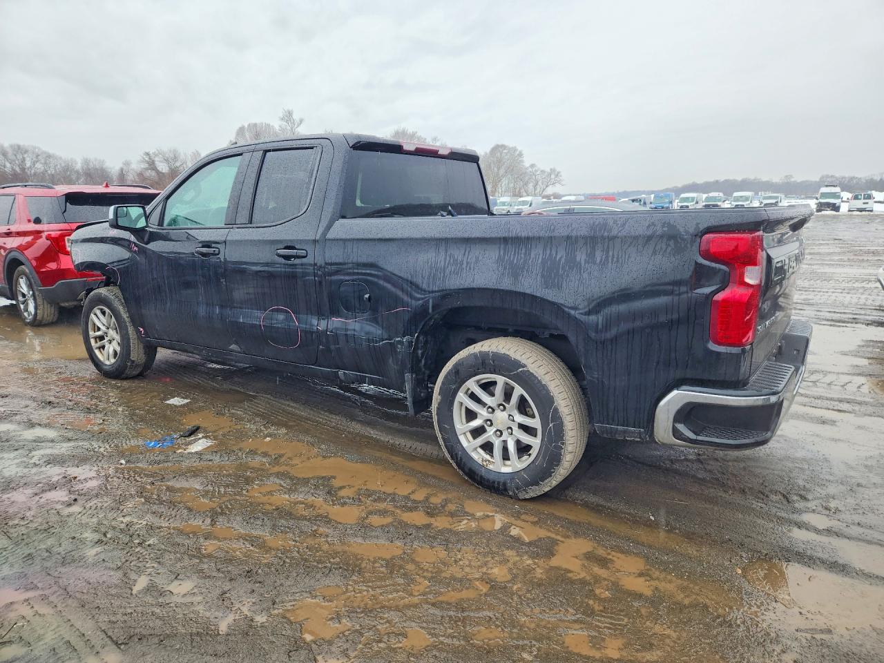 2020 CHEVROLET SILVERADO C1500 LT photo 3