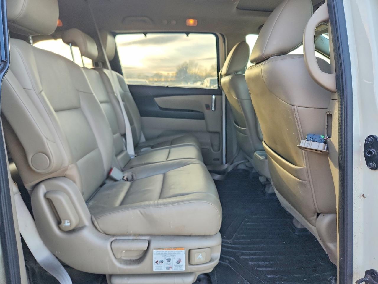 2014 HONDA ODYSSEY TOURING photo 11