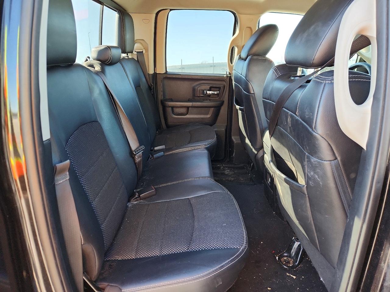 2016 RAM 1500 SPORT photo 28