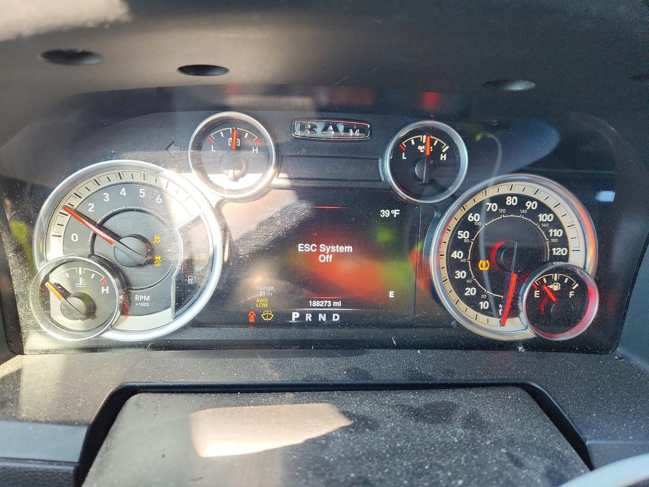 2016 RAM 1500 SPORT photo 25