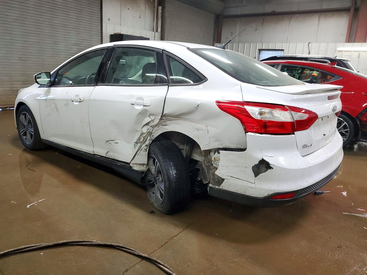 2014 FORD FOCUS SE photo 4
