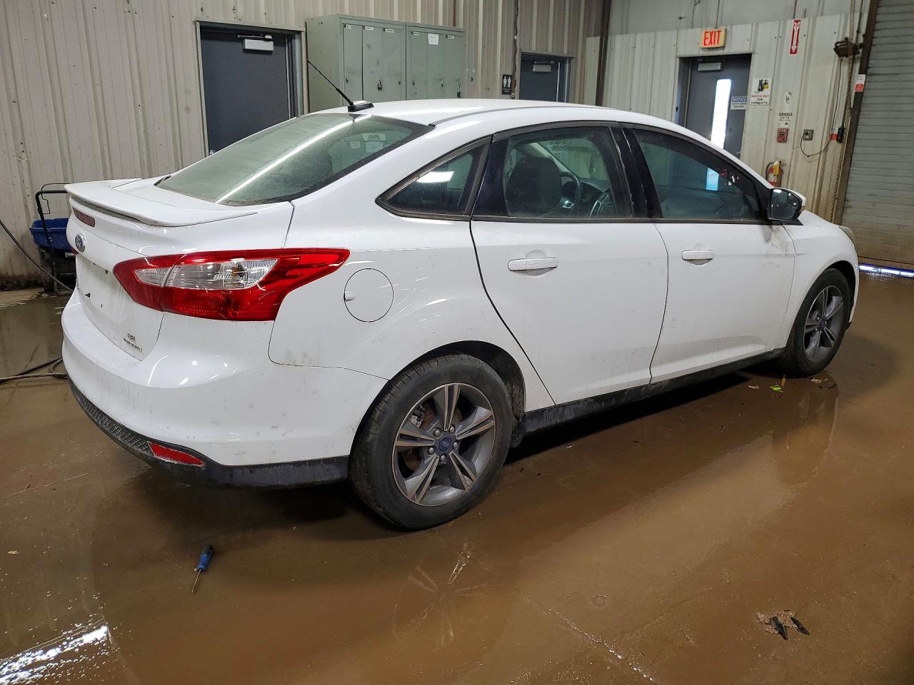 2014 FORD FOCUS SE photo 7