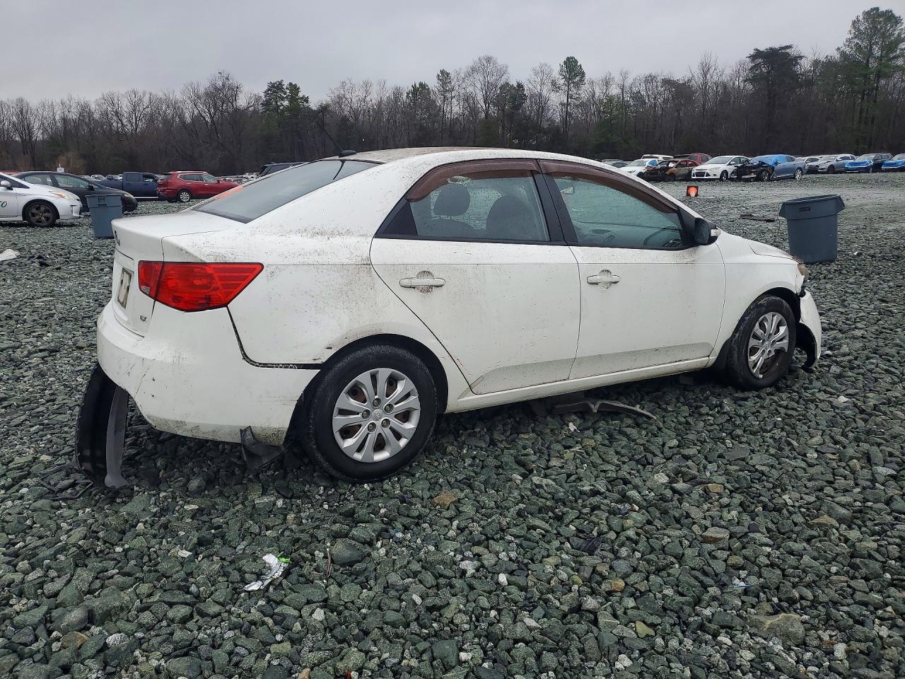2010 KIA FORTE EX photo 5