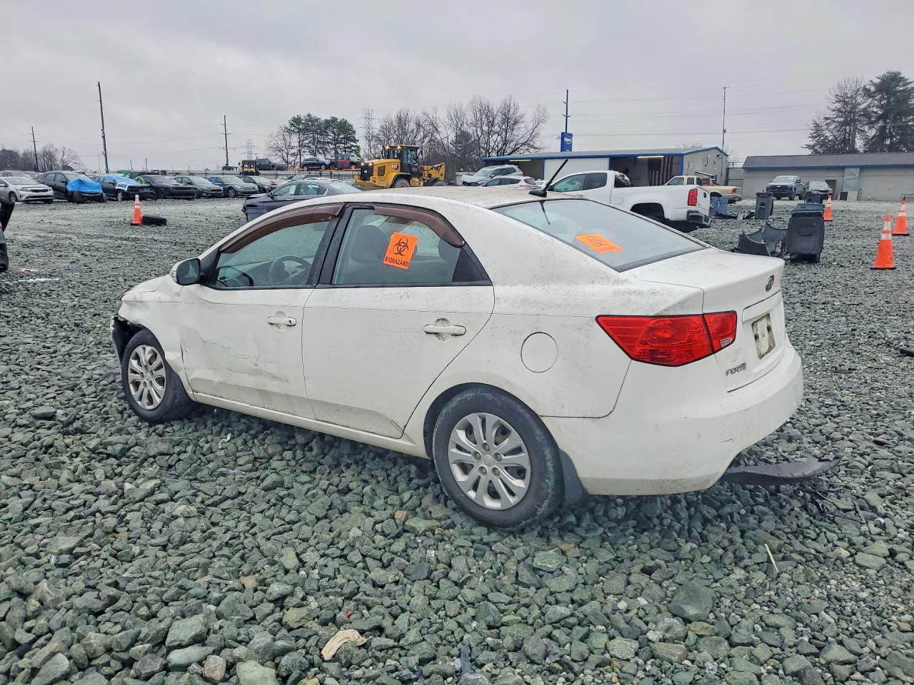 2010 KIA FORTE EX photo 3