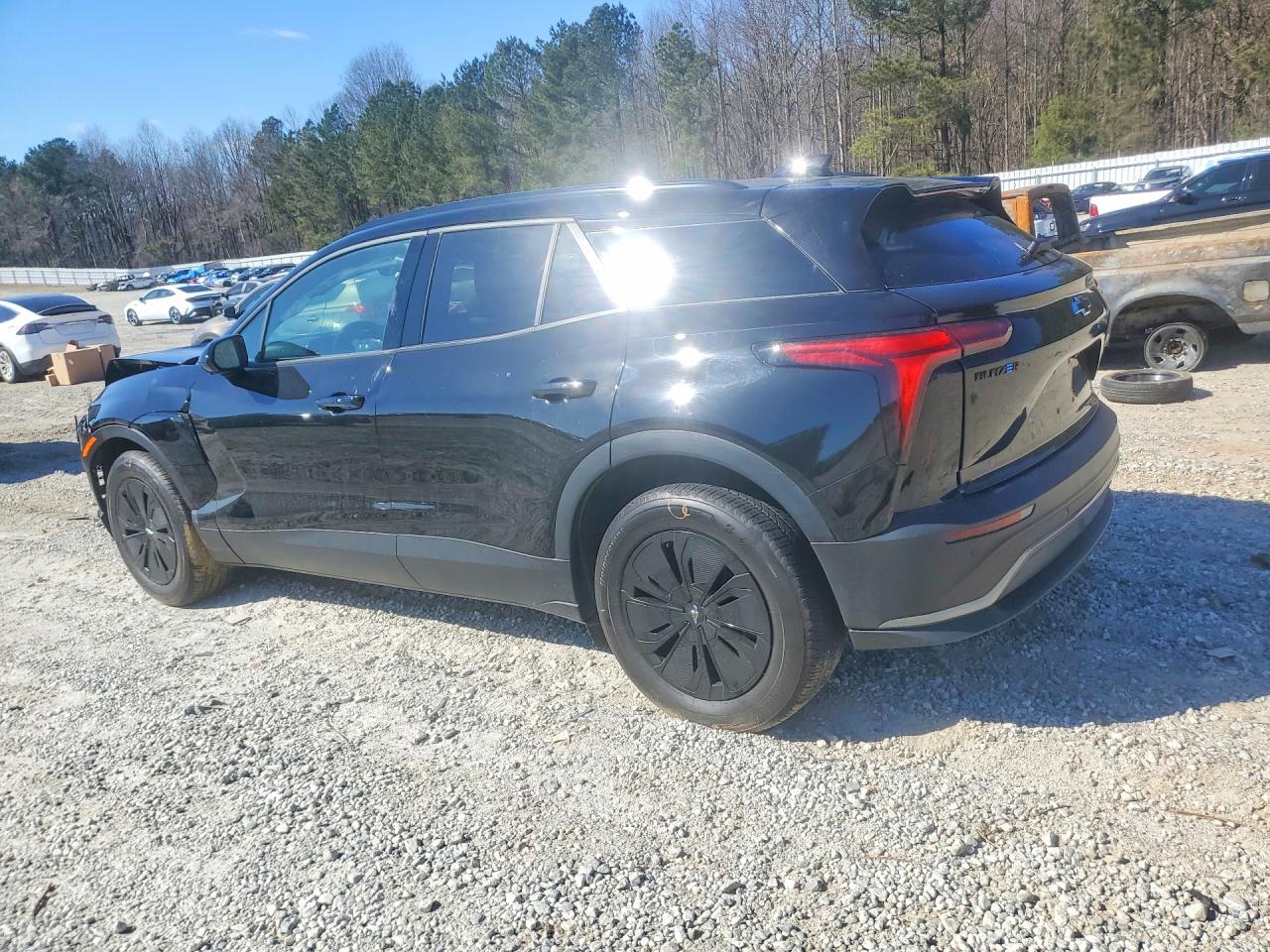 2025 CHEVROLET BLAZER LT photo 3