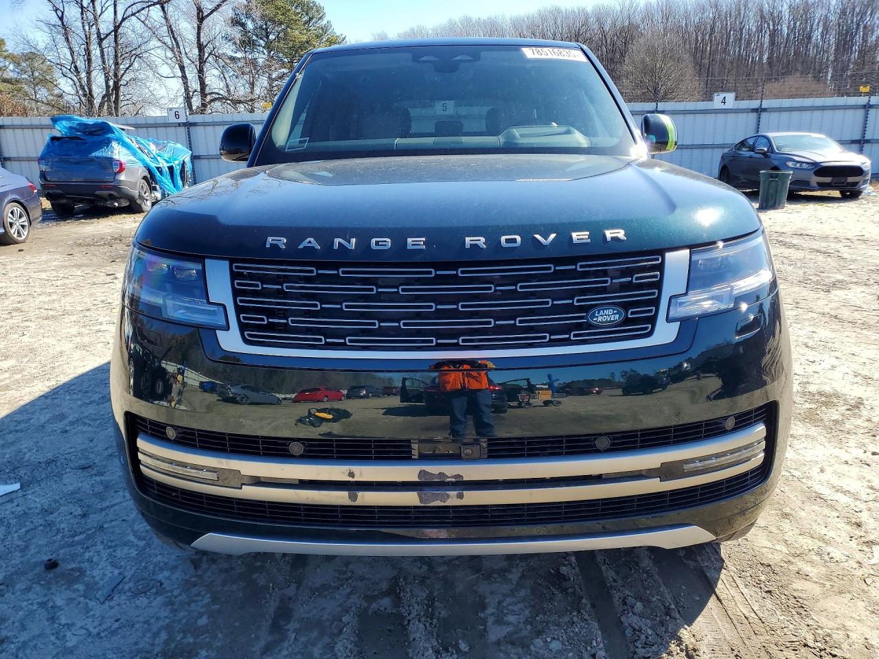 2024 LAND ROVER RANGE ROVER SE photo 13