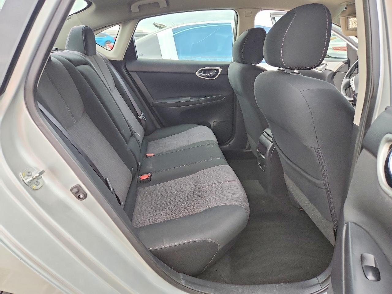 2015 NISSAN SENTRA S photo 10