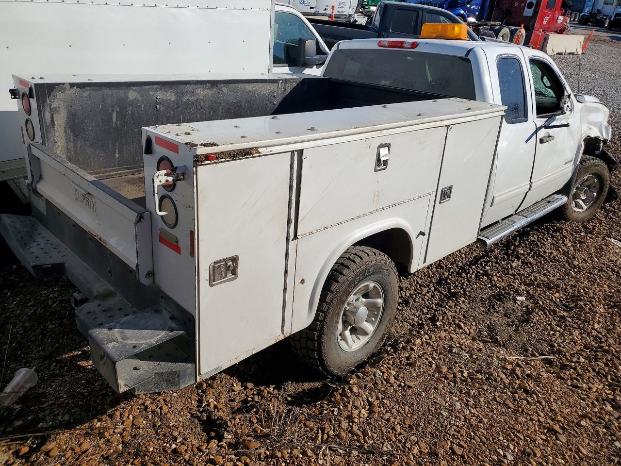 2010 CHEV SILVERADO K3500 LT photo 3
