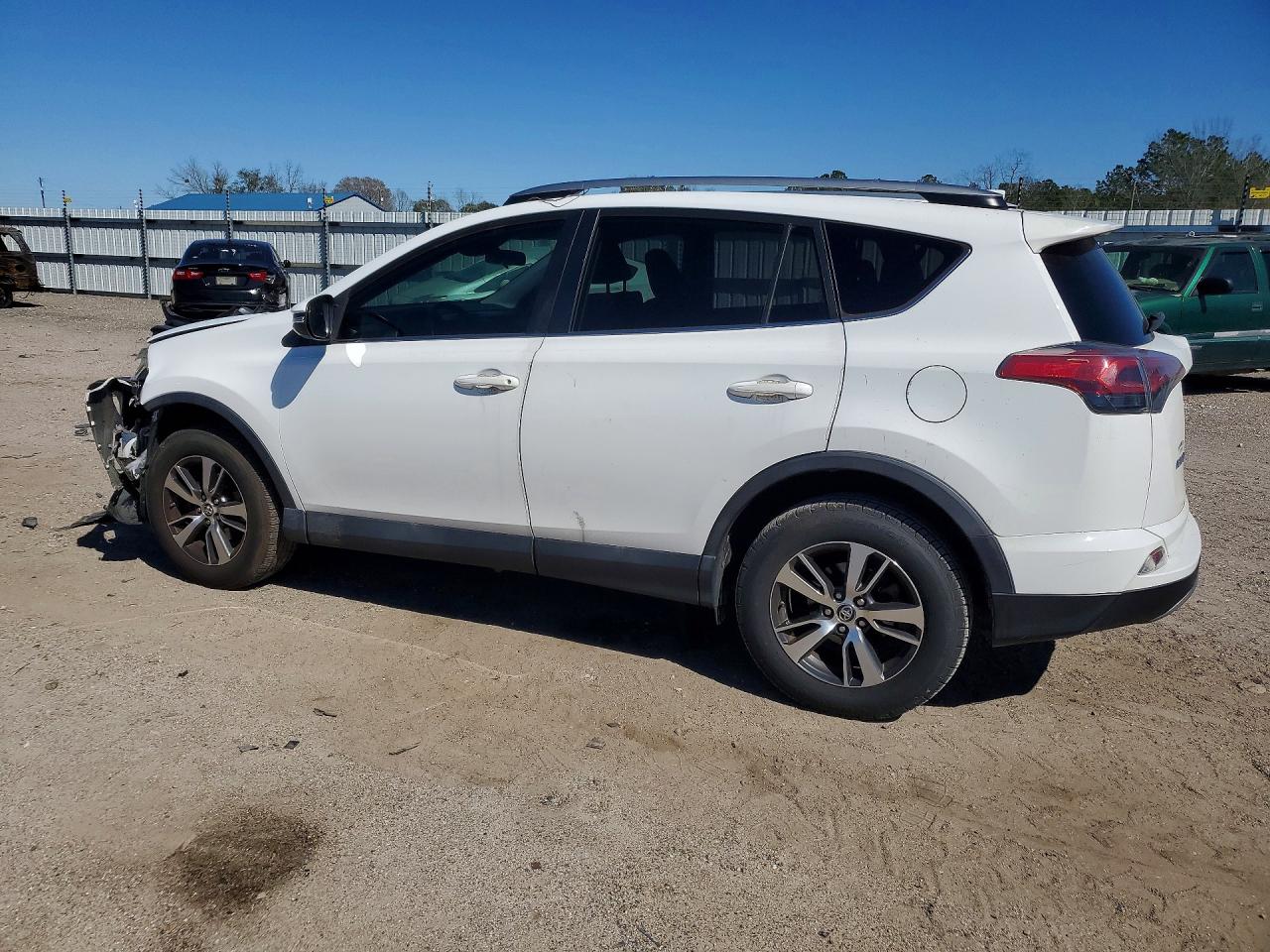 2018 TOYOTA RAV4 ADVENTURE photo 4