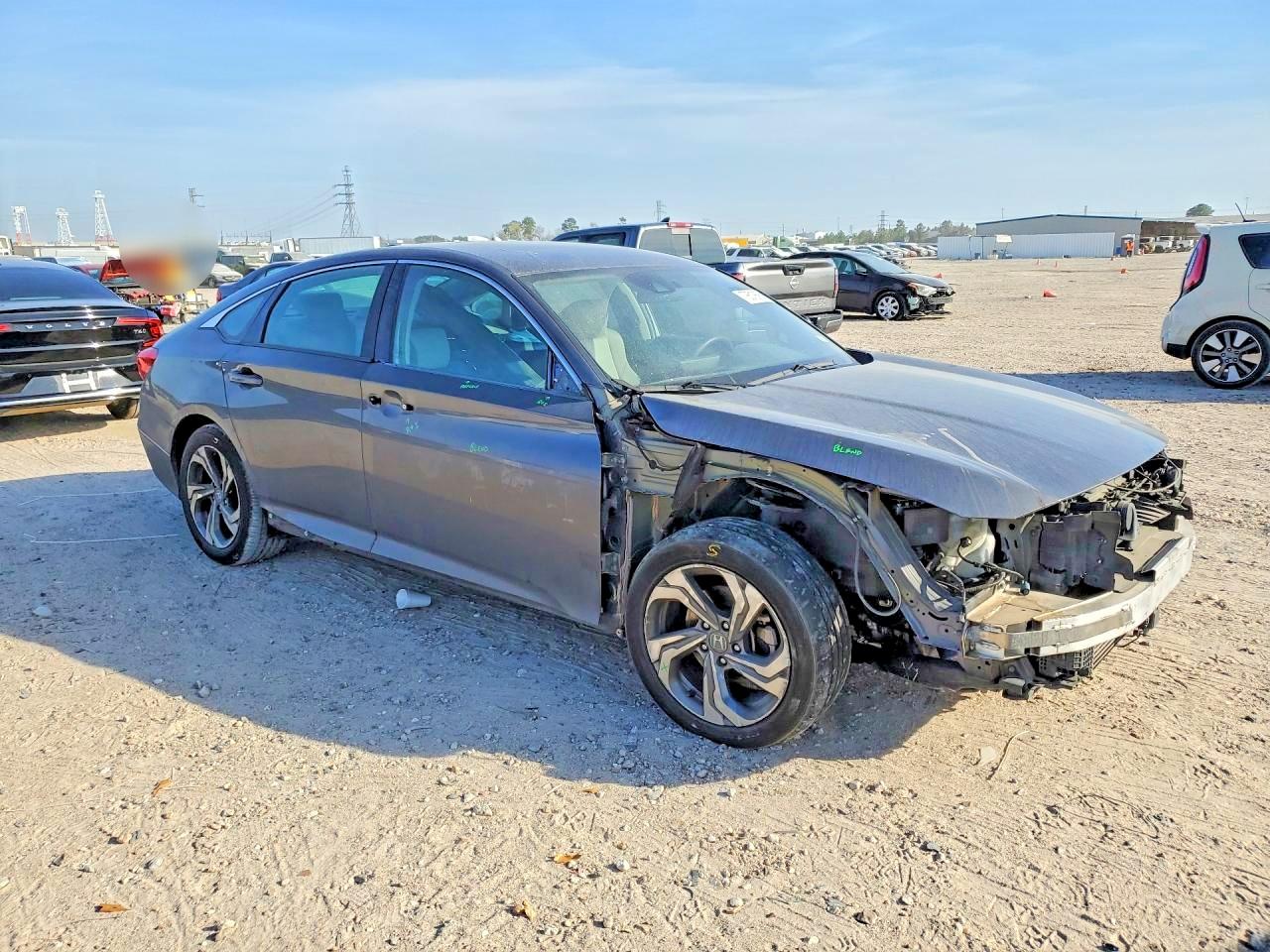 2018 HONDA ACCORD EX photo 4