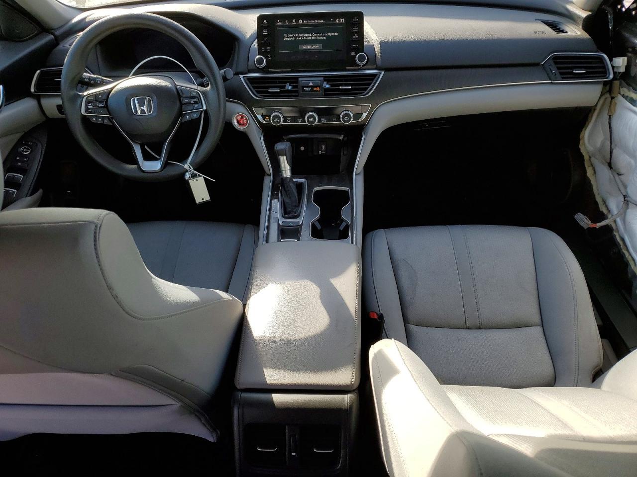 2018 HONDA ACCORD EX photo 8