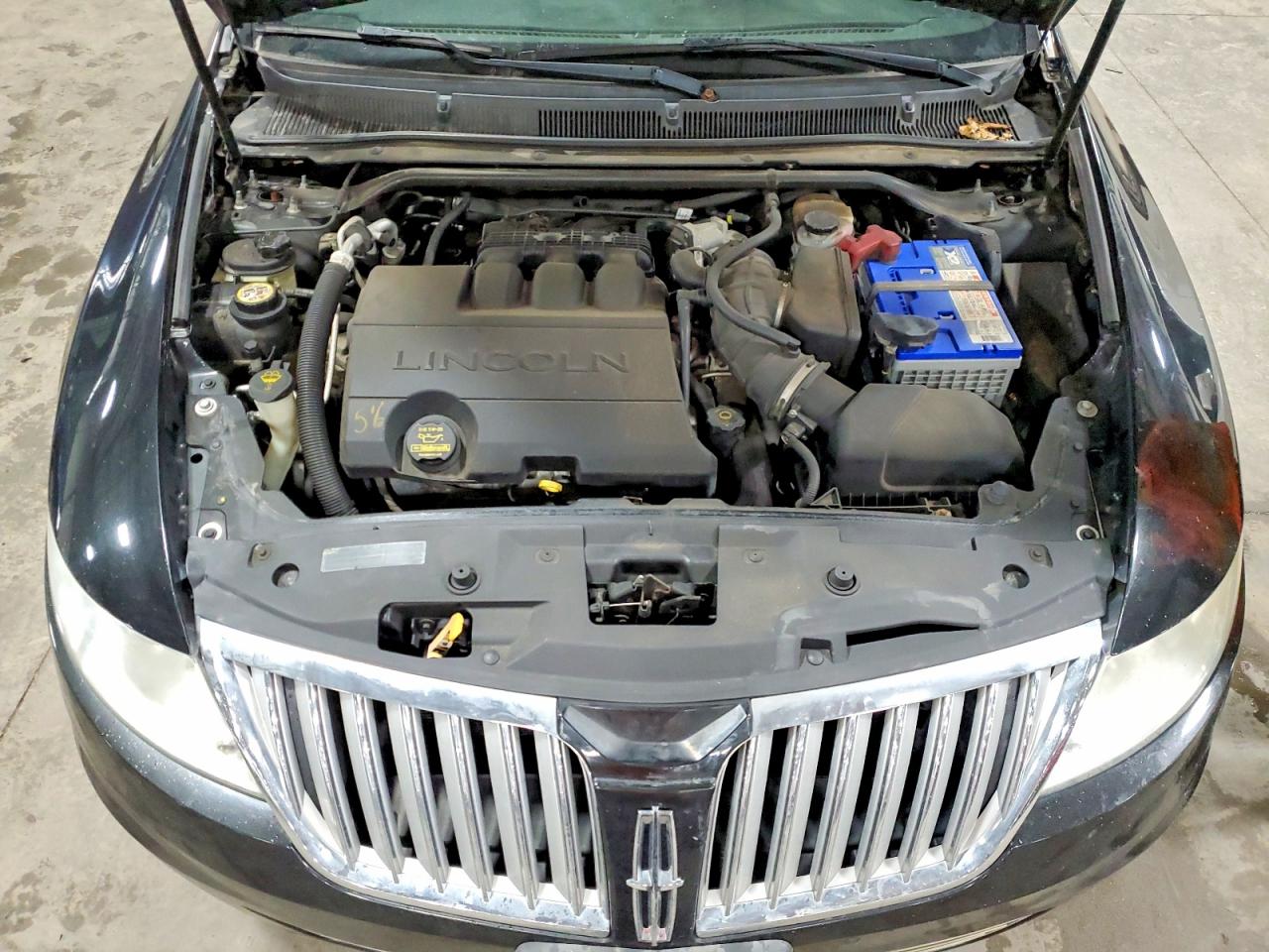 2009 LINCOLN MKS photo 11