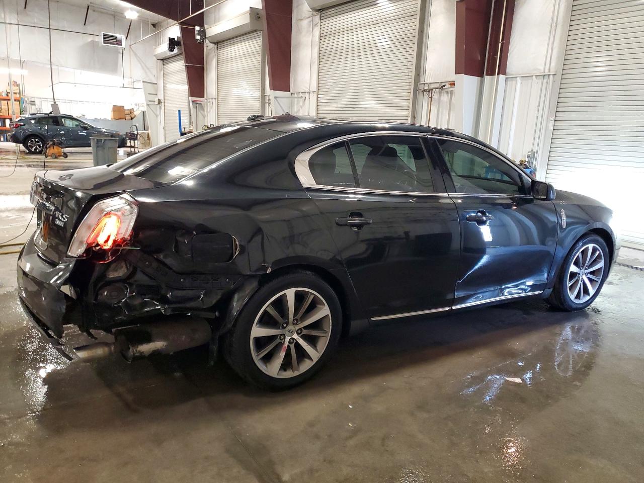 2009 LINCOLN MKS photo 3
