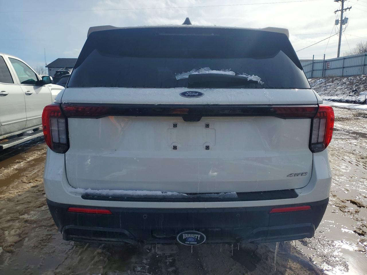 2025 FORD EXPLORER ST-LINE photo 11